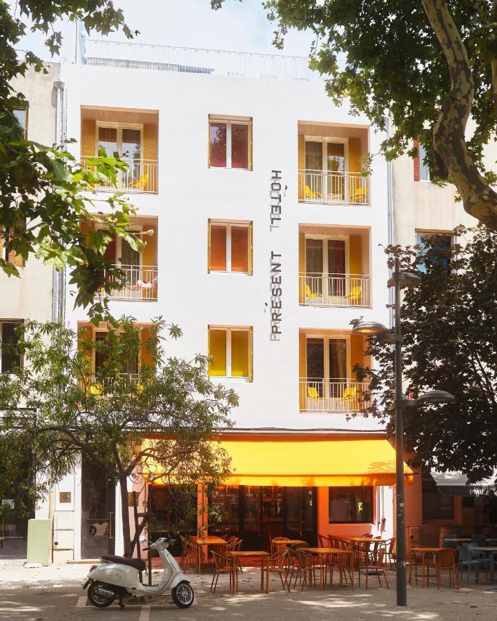 Hotel Present - Entree Autonome, Reception En Ligne - Encore Mieux Arles Exteriér fotografie